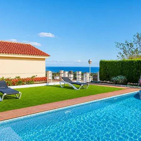 Holiday home Casa Con Piscina Privada Sant Cebria de Vallalta
