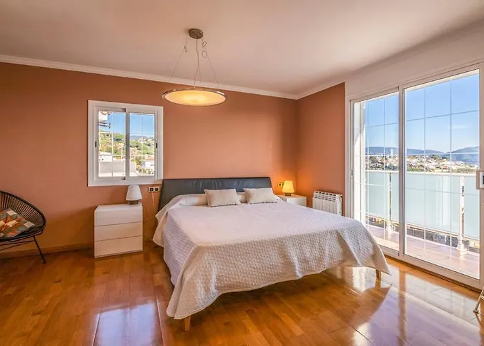Dom wakacyjny Casa Con Piscina Privada *